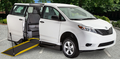 VMI toyota sienna with side entry ramp for commercial use