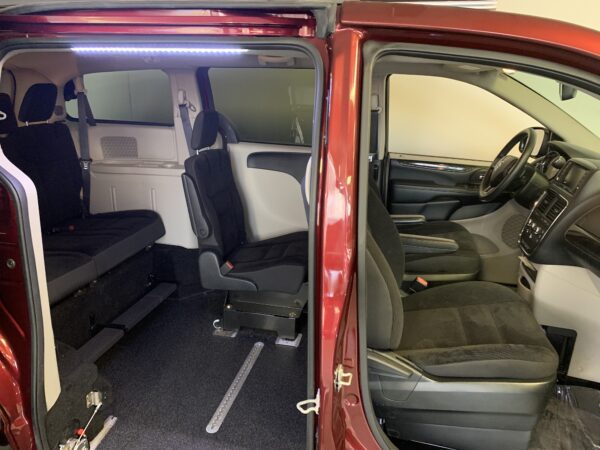 2019 Savaria Side Entry for Dodge Grand Caravan SXT
