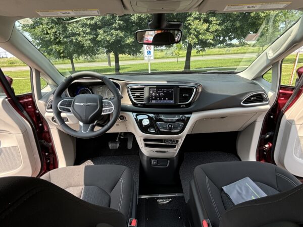 2023 Savaria Side Entry for Chrysler Grand Caravan