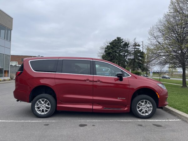 2025 Driverge Side Entry for Chrysler Grand Caravan