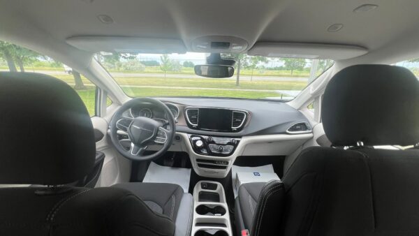 2024 Driverge Rear Entry for Chrysler Grand Caravan