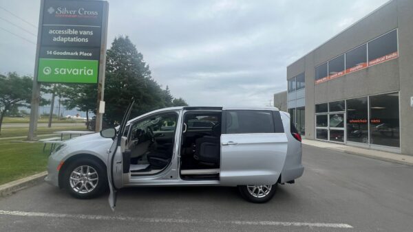 2024 Driverge Rear Entry for Chrysler Grand Caravan