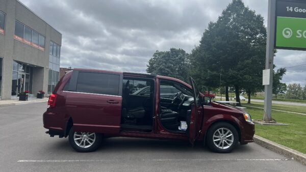 2020 Driverge Rear Entry for Dodge Grand Caravan
