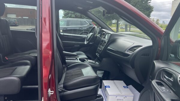 2020 Driverge Rear Entry for Dodge Grand Caravan