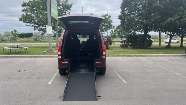 2020 Driverge Rear Entry for Dodge Grand Caravan