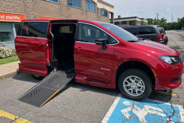 2025 Driverge Side Entry for Chrysler Grand Caravan