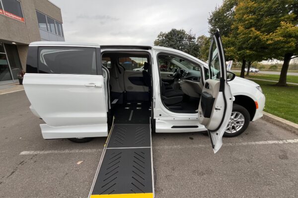 2023 Driverge Side Entry for Chrysler Grand Caravan