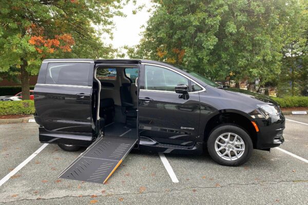 2024 Driverge Side Entry for Chrysler Grand Caravan, with SafetyTec Group